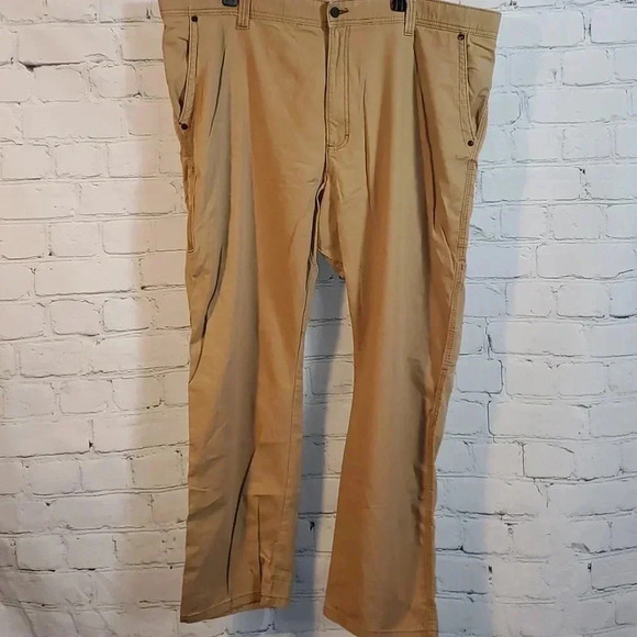 Wrangler Mens 44 x 30 Tan Hiking Pants Zipper Pocket Carpenter Stretch  NW855BE - Picture 1 of 12